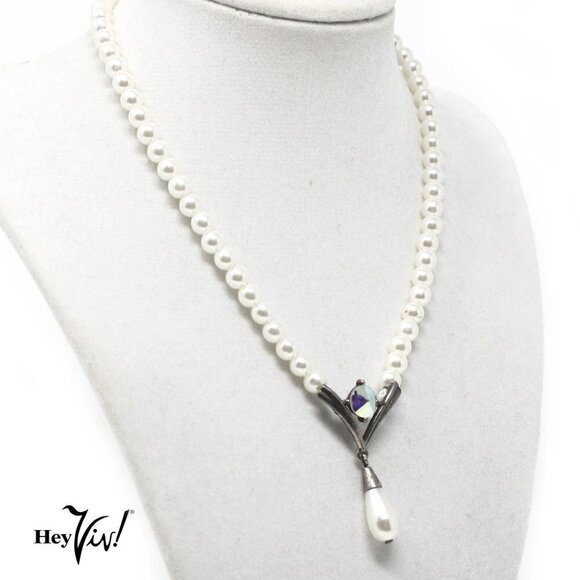 Vintage Faux Pearl Necklace w Center Rhinestone Pearl Drop - 15" Choker - Picture 4 of 5